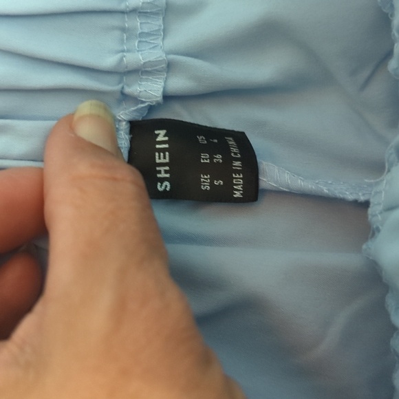 SMALL shein light blue paper bag pants with belt - Picture 5 of 5